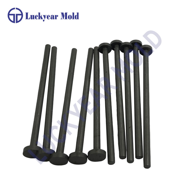 Kodėl standartiniai išstūmimo kaiščiai yra būtini didelio tikslumo formų veikimui?